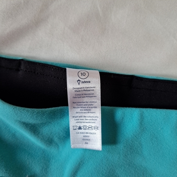 Ivivva reversible girls size 10 capri vguc - Picture 4 of 7